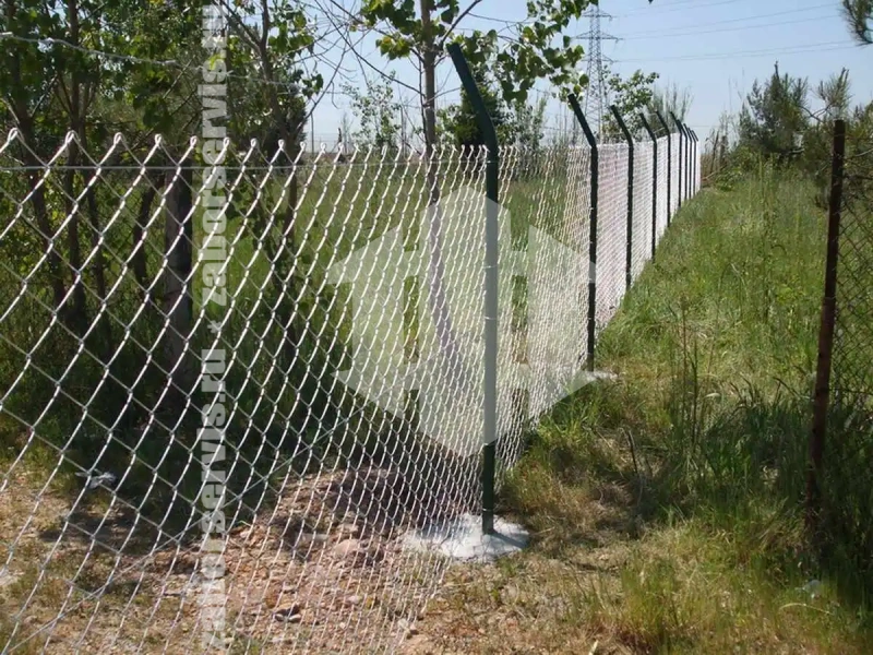 Забор оцинкованный из сетки рабицы 90 метров