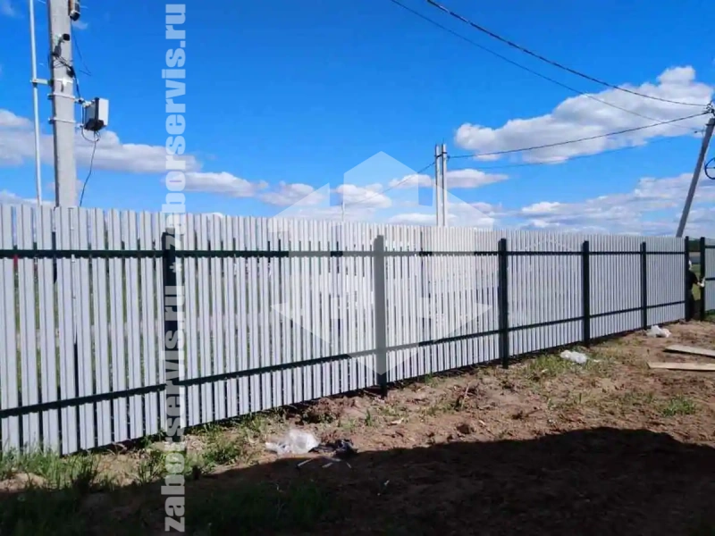 Забор из металлического штакетника зеленый 64 метра