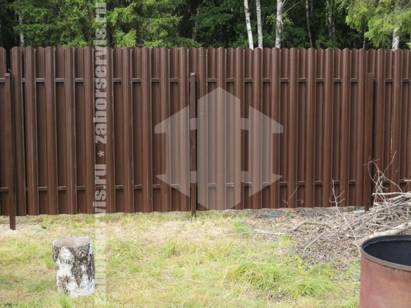 Забор из евроштакетника с забивными столбами 146 метров