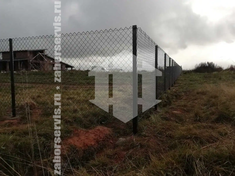 Забор из сетки рабицы с проволокой 155 метров