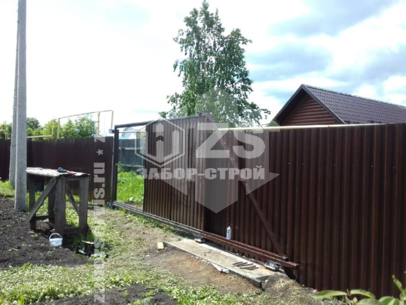 Ворота откатные из профнастила