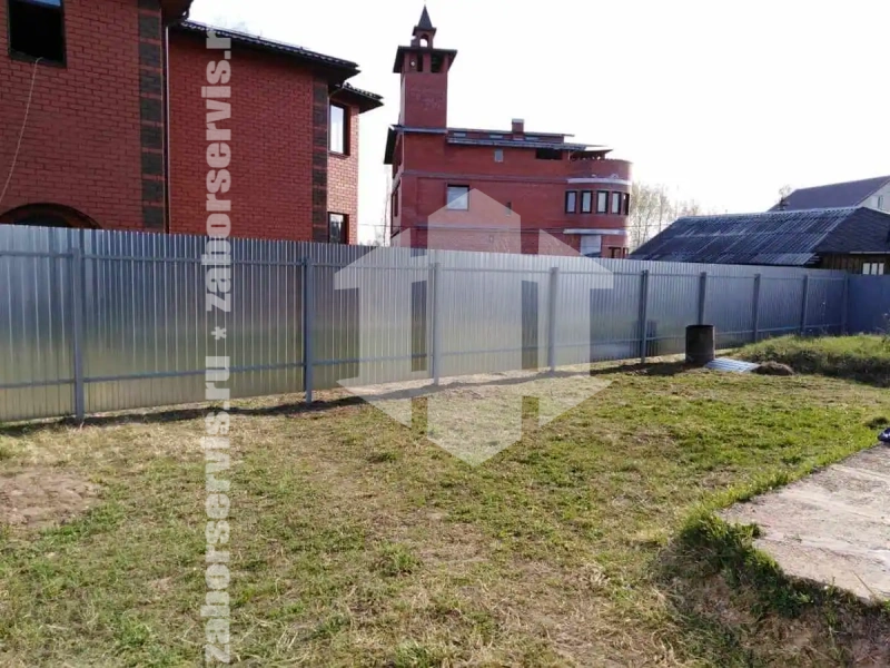 Оцинкованный забор из профнастила 80 метров