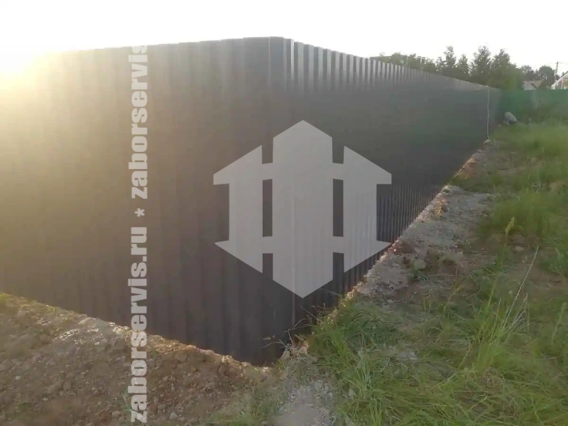 Забор из профнастила 86 метров синий