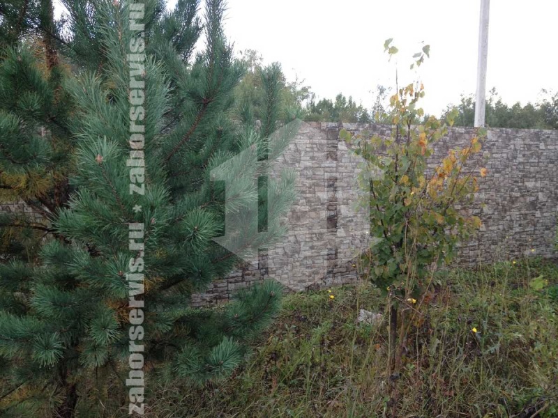 Забор из профнастила под камень 79 метров