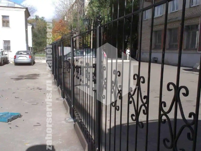 Кованый секционный забор 75 метров