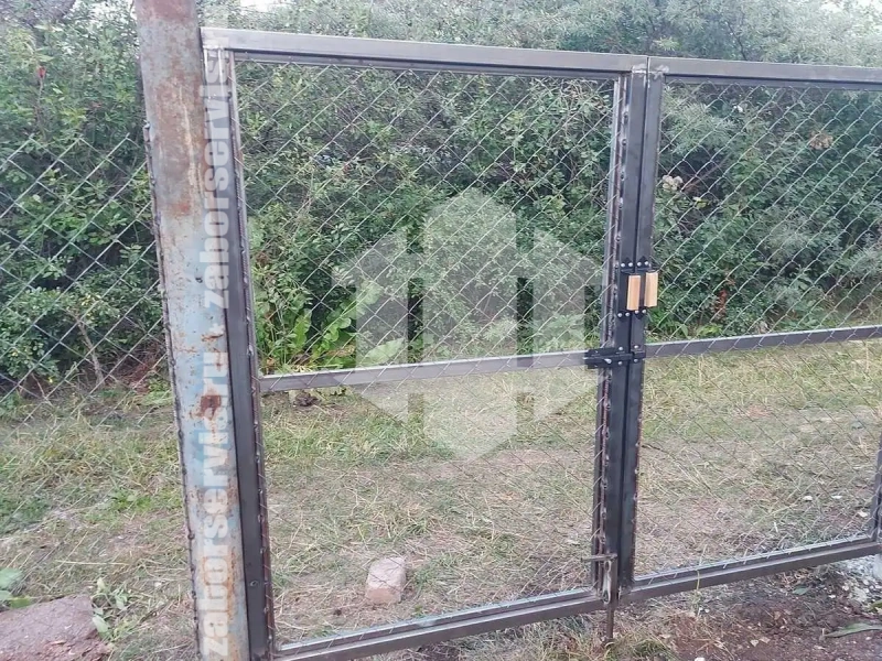 Забор из сетки рабицы в натяг 70 метров