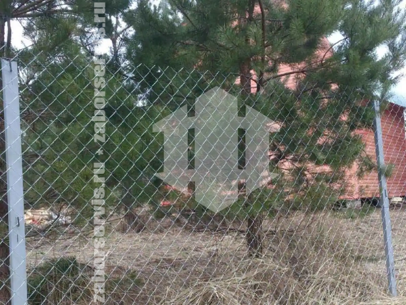 Забор из сетки рабицы с арматурой 58 метров