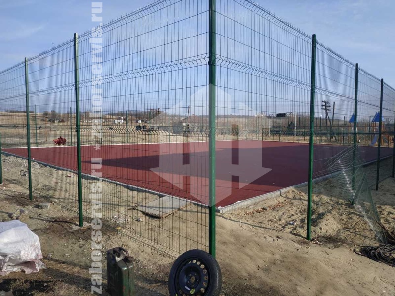 3D заборы для спортивной площадки 18 метров высота 3,0м