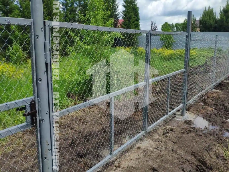Забор из сетки рабицы секциями 117 метров