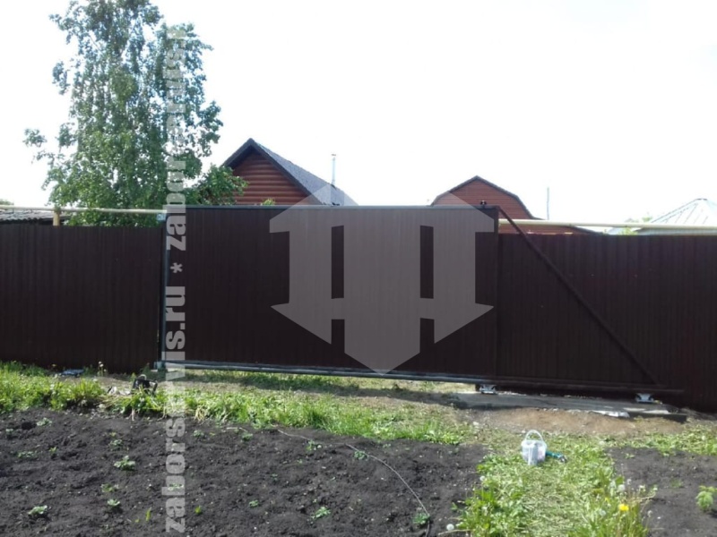 Ворота откатные из профнастила